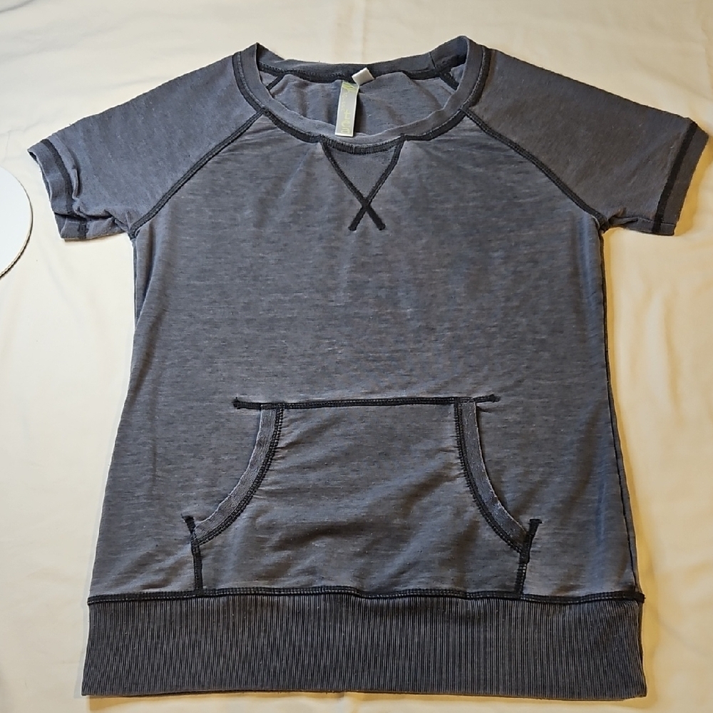 Green Tea Blue Short Sleeve Pockets Pullover Activewear Top Size Small